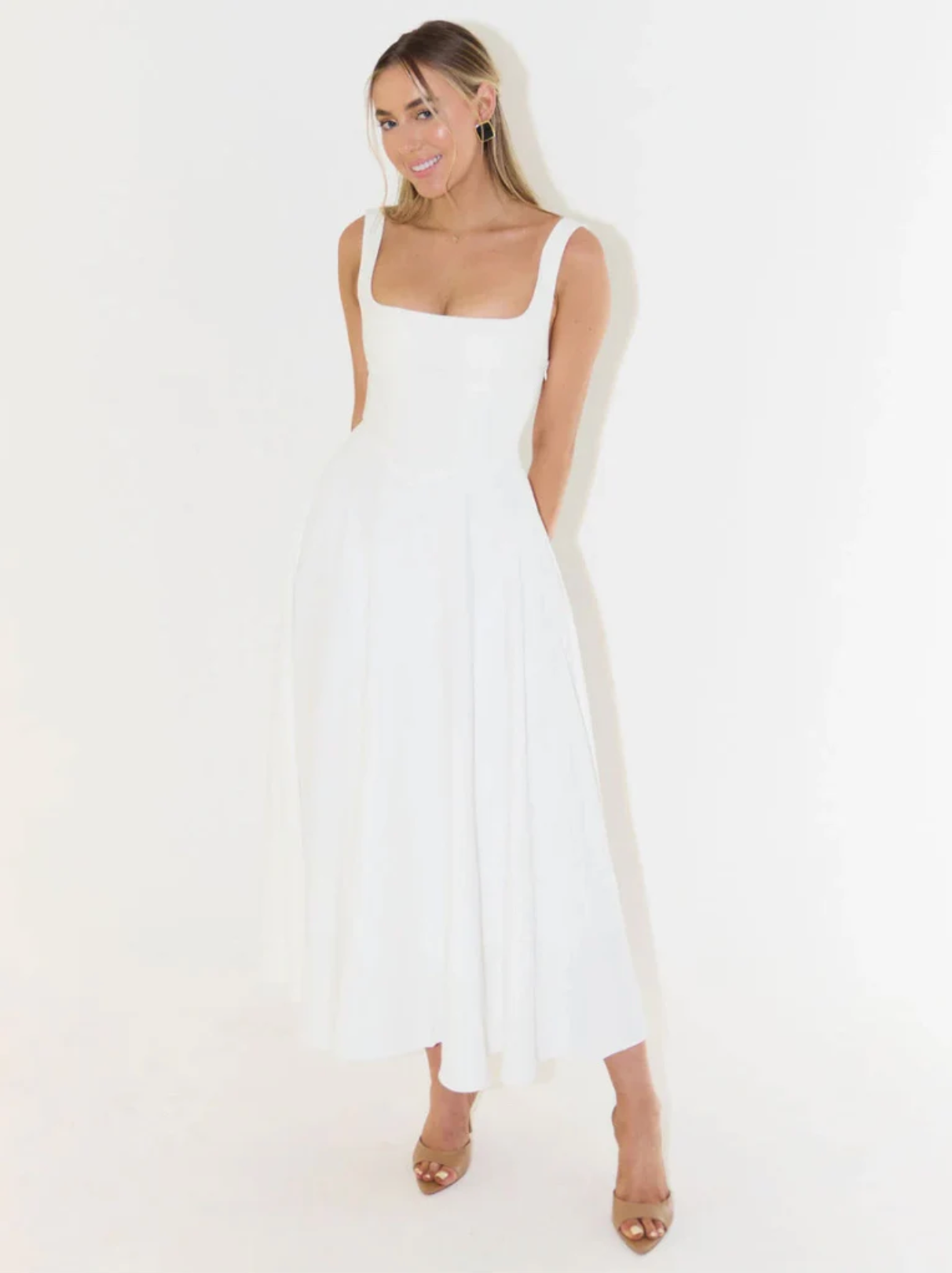 Catalina - Elegante vestido con tirantes