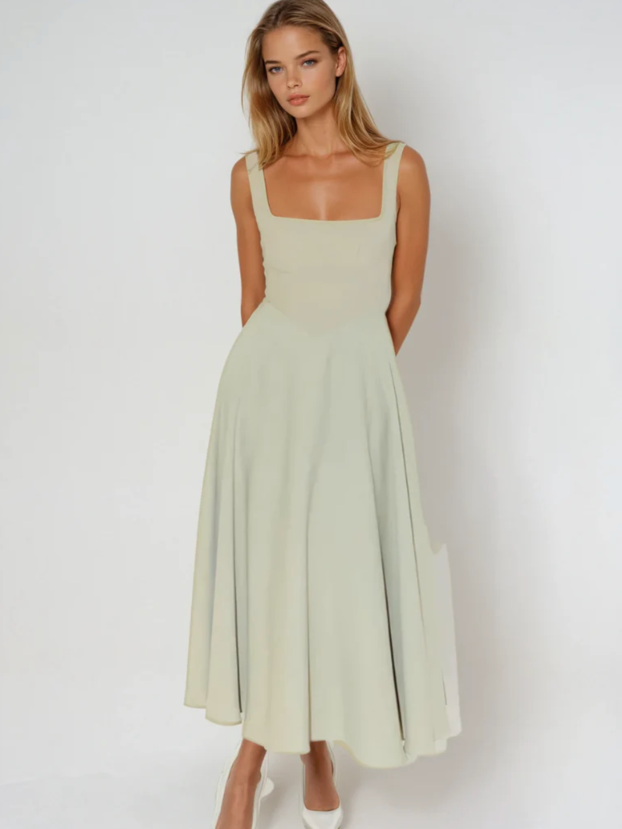 Catalina - Elegante vestido con tirantes