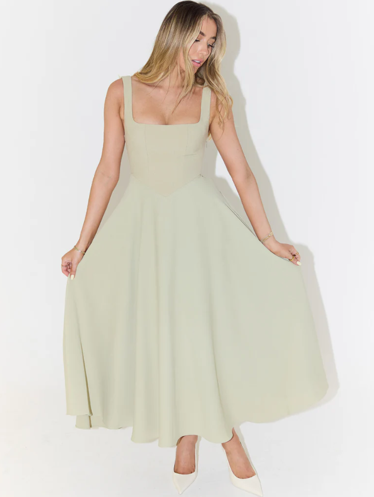 Catalina - Elegante vestido con tirantes